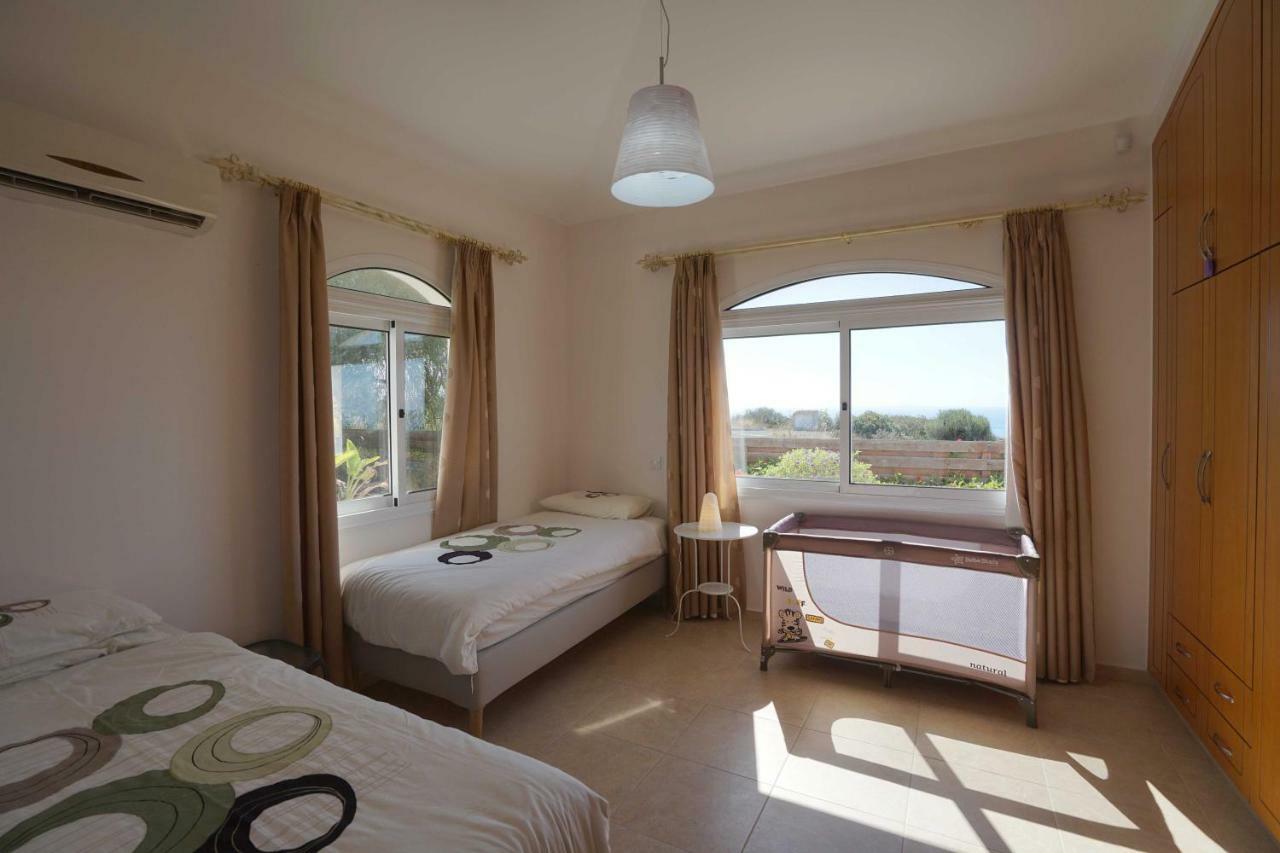Unforgettable Family Escape - Cliffside Villa With Panoramic Sea Views And Kid-Friendly Private Pool Писсури Экстерьер фото